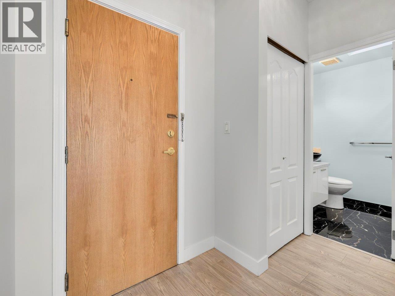 Photo of 315 8651 ACKROYD ROAD 17