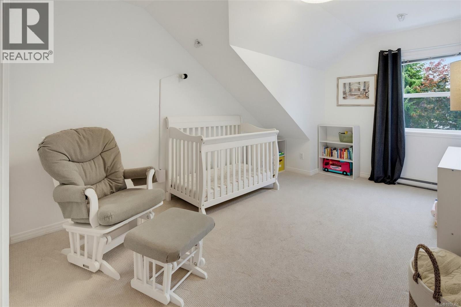 #3 1953 Lisnoe Ave - 28
