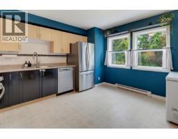 Kitchen - 3 1953 Lisnoe Ave, Central Saanich, BC V8M2J9 Photo 11