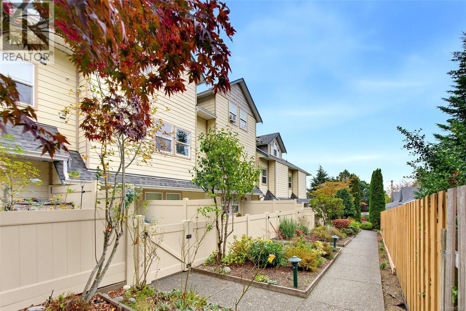 #3 1953 Lisnoe Ave - 5
