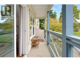 3 1953 Lisnoe Ave, Central Saanich, BC V8M2J9 Photo 19