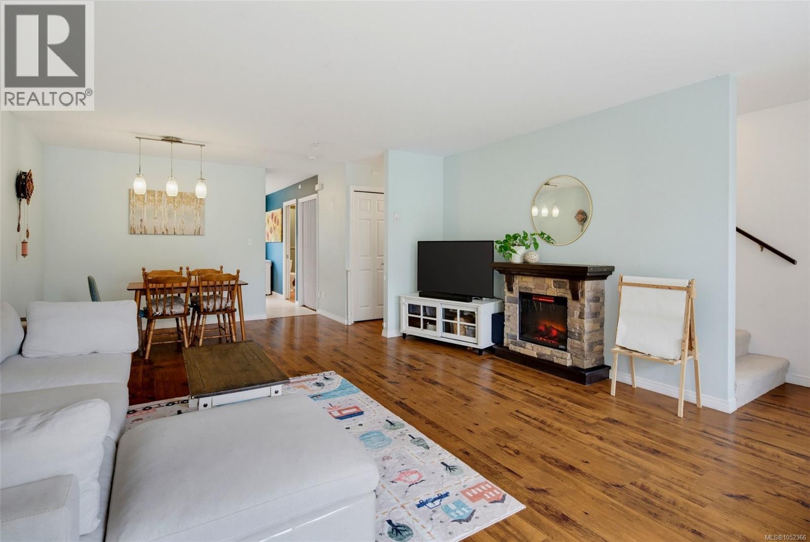 #3 1953 Lisnoe Ave - 22