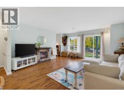 3 1953 Lisnoe Ave, Central Saanich, BC V8M2J9 Photo 17