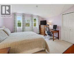 3 1953 Lisnoe Ave, Central Saanich, BC V8M2J9 Photo 23