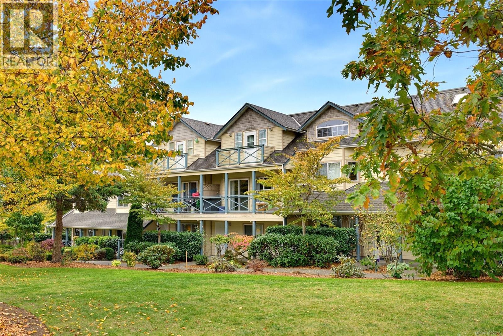 #3 1953 Lisnoe Ave - 39