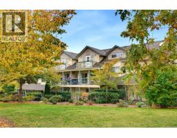 3 1953 Lisnoe Ave, Central Saanich, BC V8M2J9 Photo 39