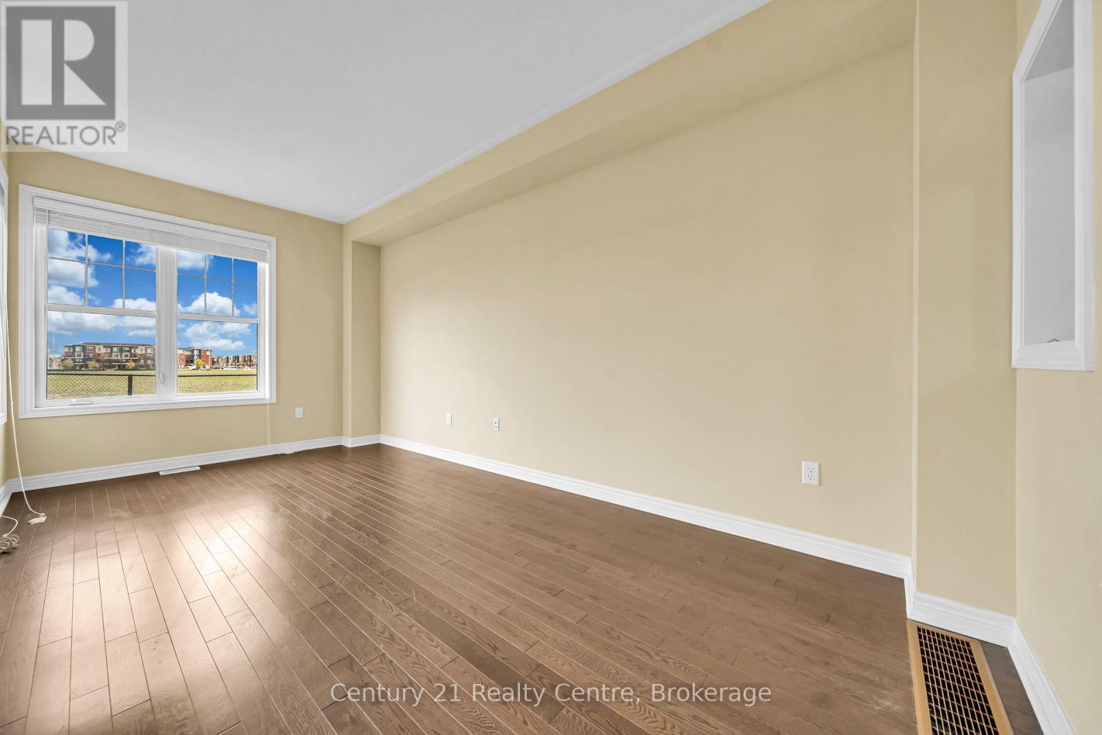 20 Hogan Manor Drive, Brampton, ON photo 14