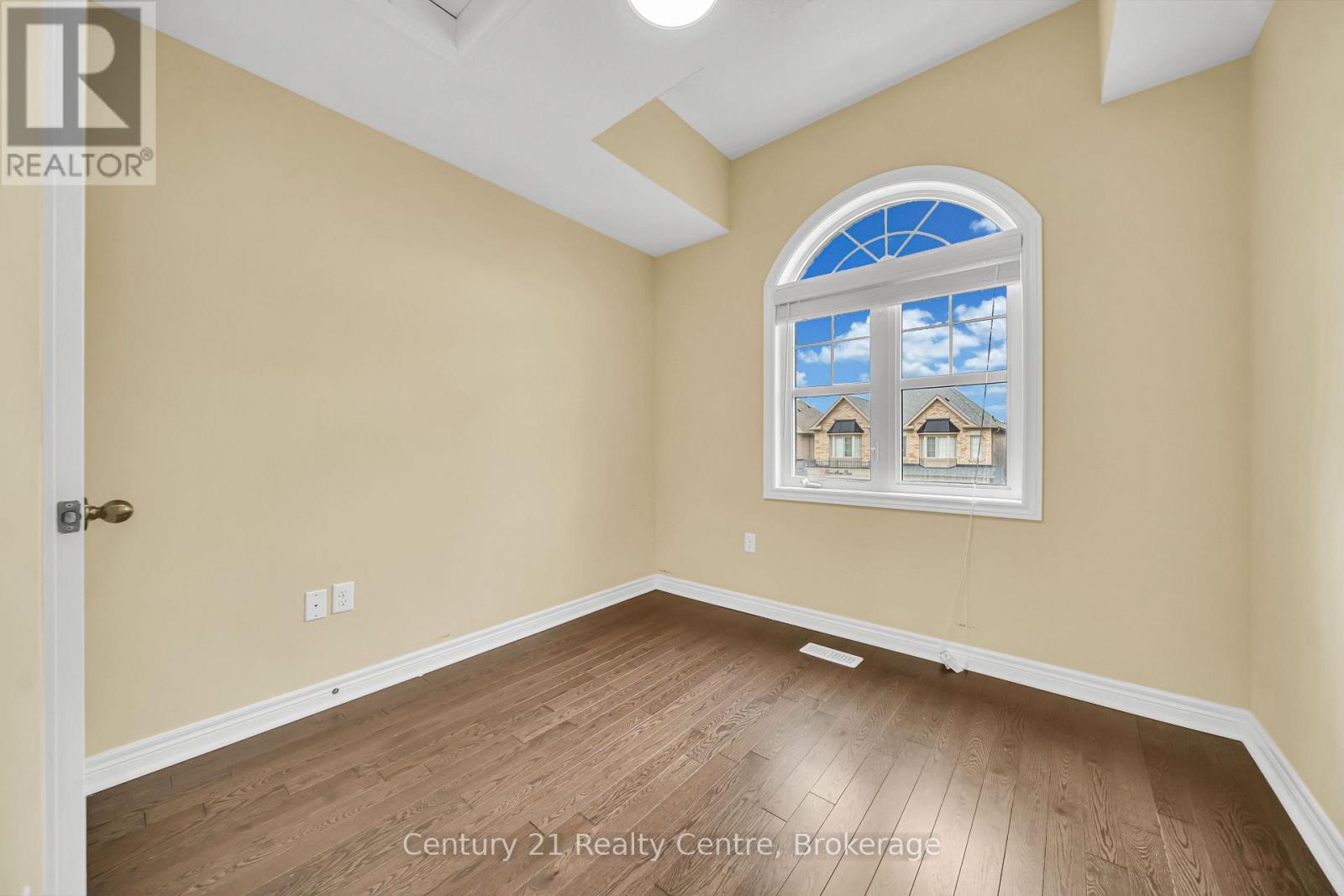 20 Hogan Manor Drive, Brampton, ON photo 39