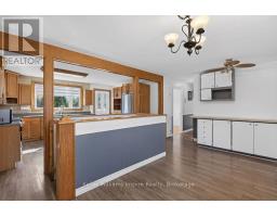 Living room - 198 Drive In Road, Laurentian Valley, ON K8A7P4 Photo 6