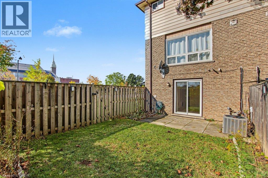 1455 Garth Street — photo 44
