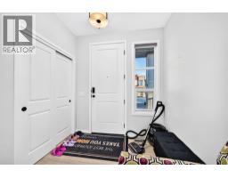 216 Lucas Place NW - photo 3