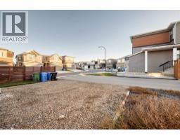 216 Lucas Place Nw, Calgary, AB T3P2E6 Photo 43