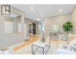 Kitchen - 703 Kilmar Crescent, Ottawa, ON K2T0B1 Photo 9