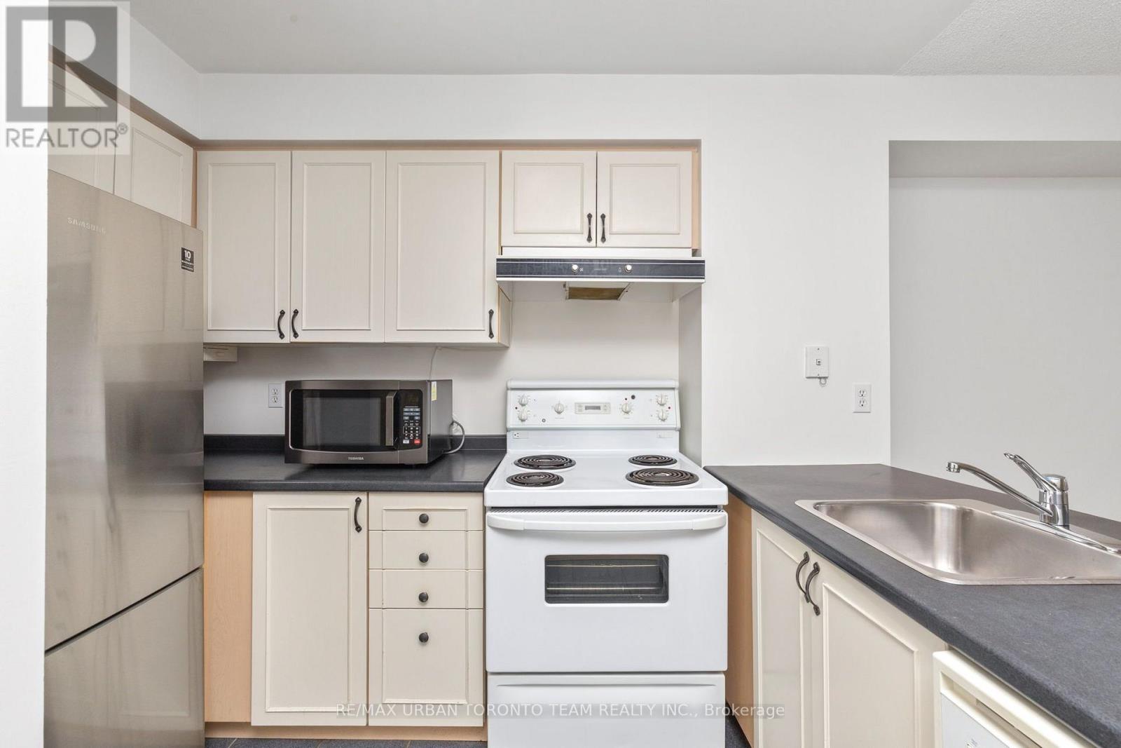 #505- 140 Bathurst Street, Toronto, ON photo 12