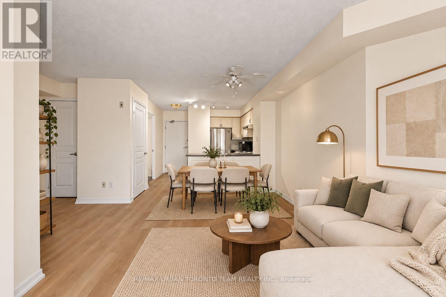 #505- 140 Bathurst Street, Toronto, ON photo 2