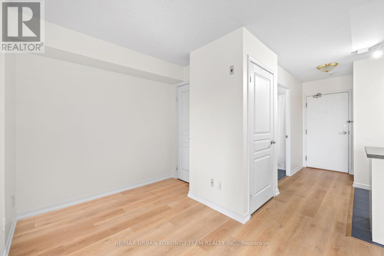#505- 140 Bathurst Street, Toronto, ON photo 21