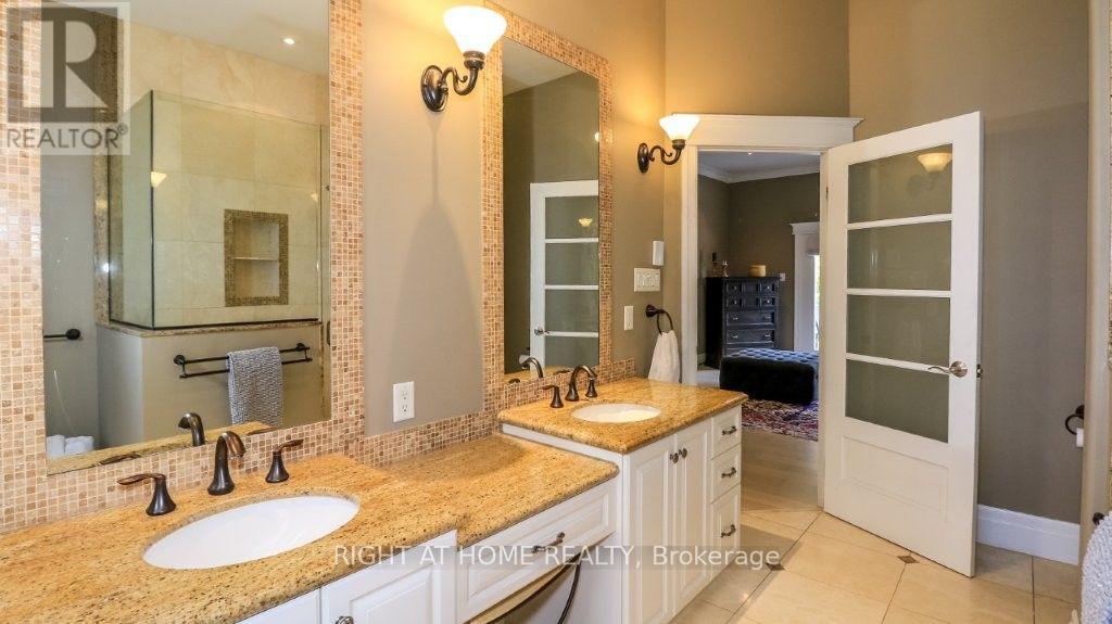 44 HIGHLAND DRIVE - 28