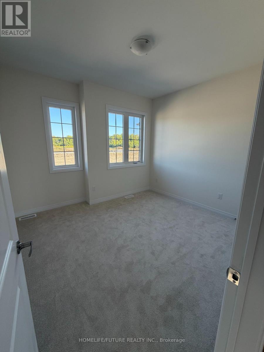 33 Ivy Run Crescent — photo 12