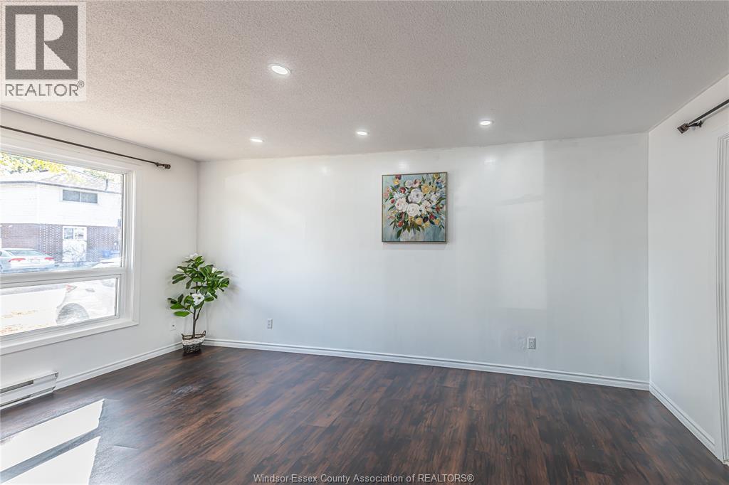 9370 AIRE COURT, Windsor — photo 10