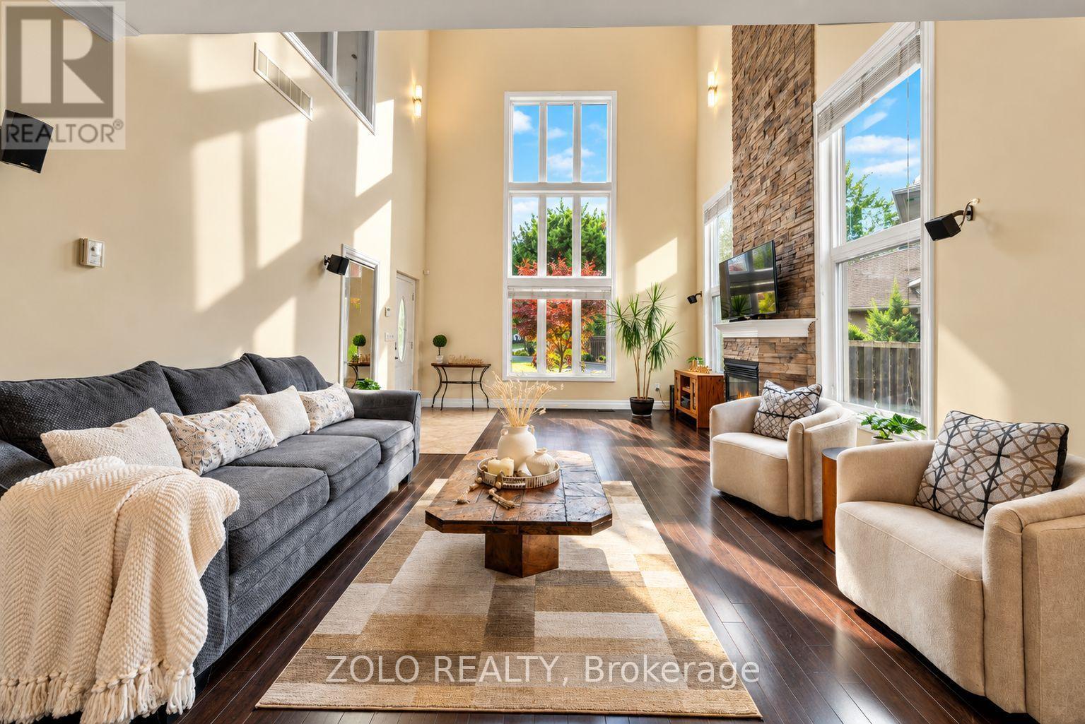 6911b Hickling Crescent — photo 8