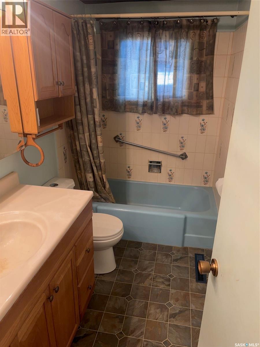 1605 landa STREET, Saskatoon — photo 6
