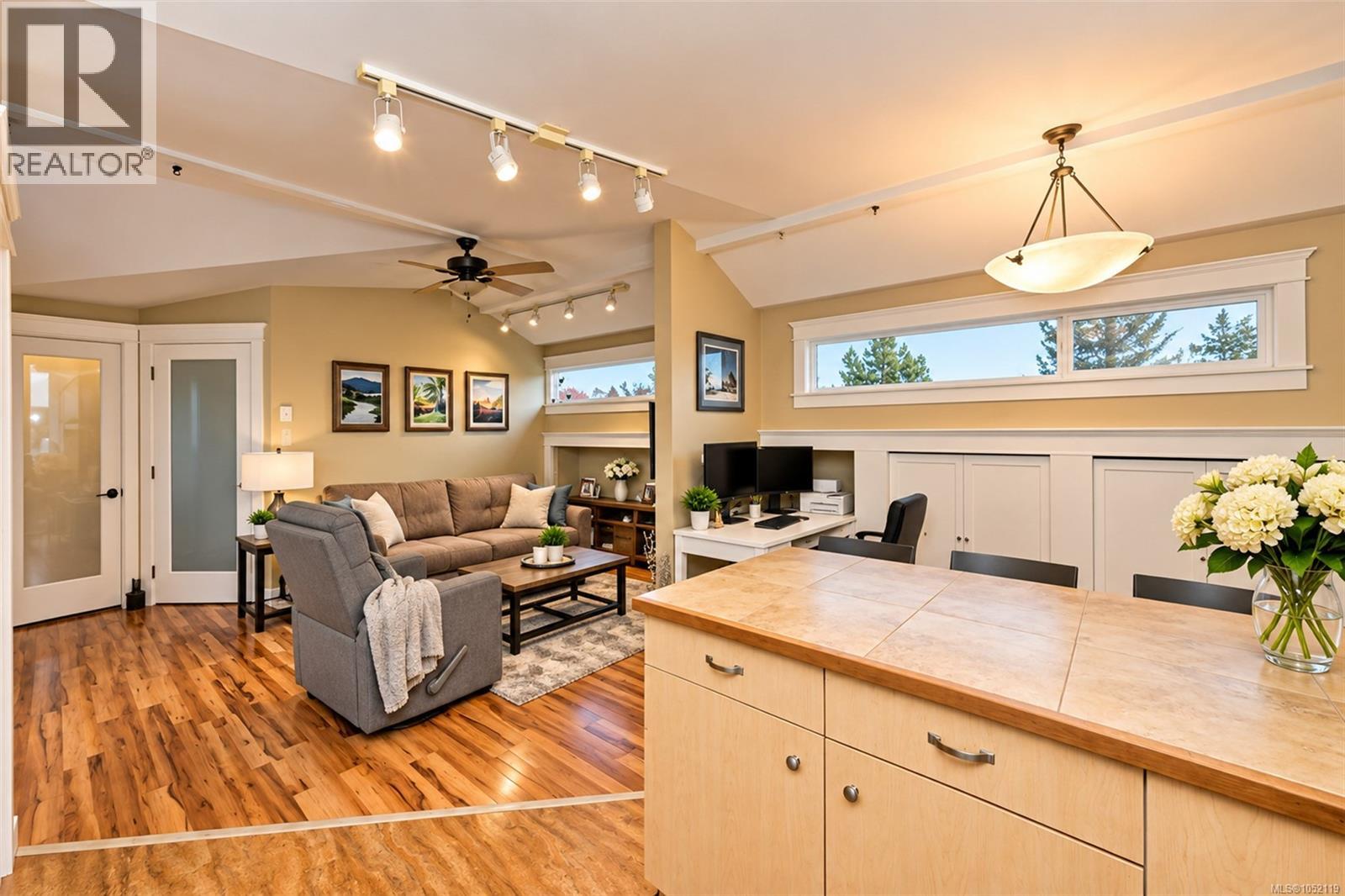  2834 Wyndeatt Avenue, Saanich