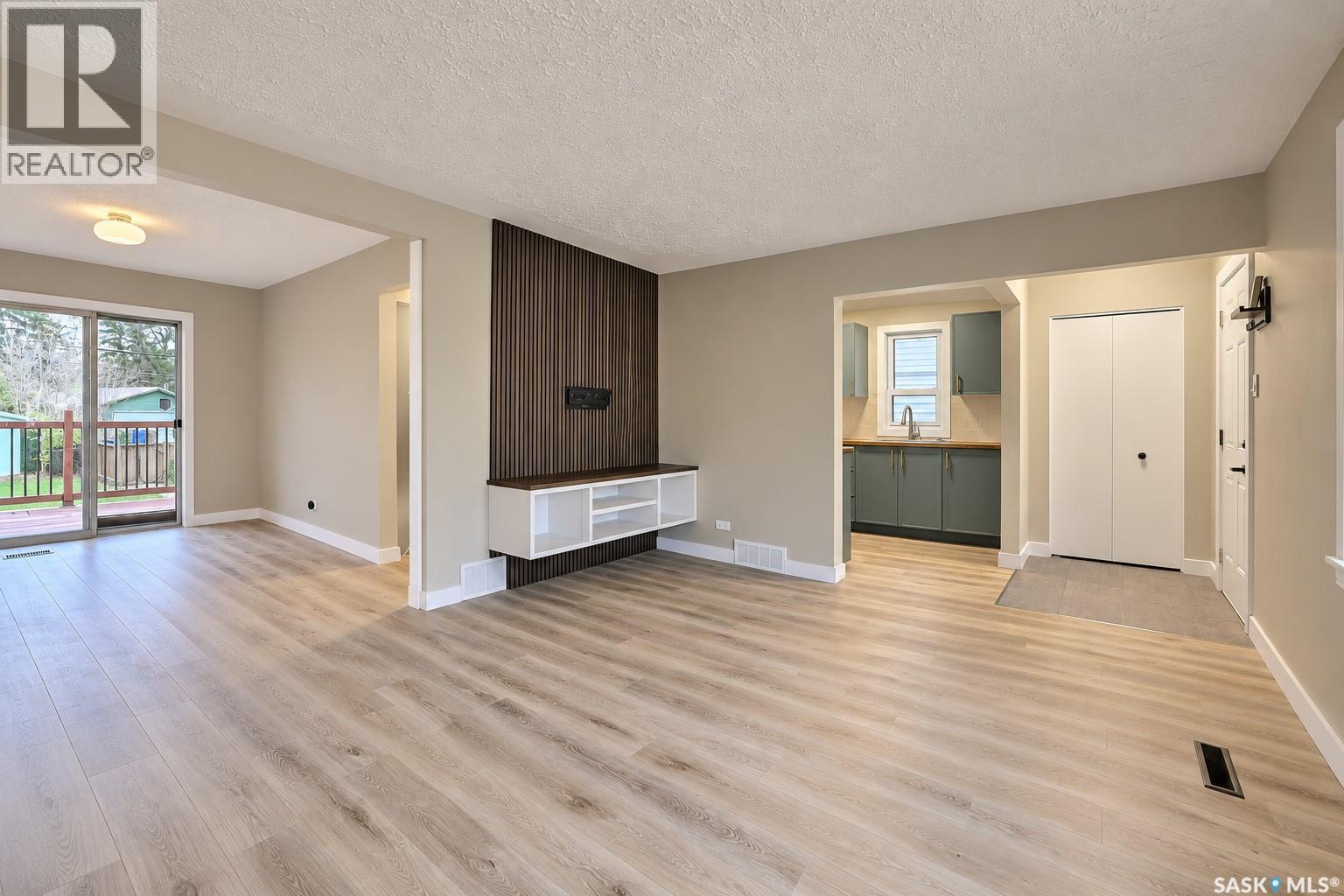3721 Caen AVENUE, Regina — photo 6
