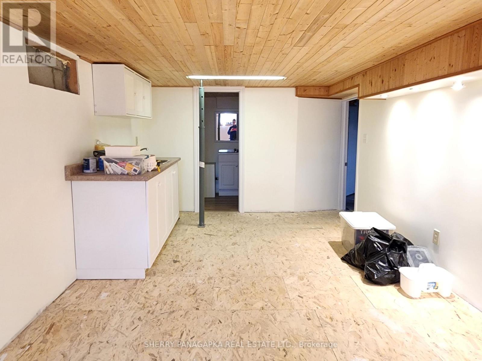 16 Taylor Avenue — photo 19