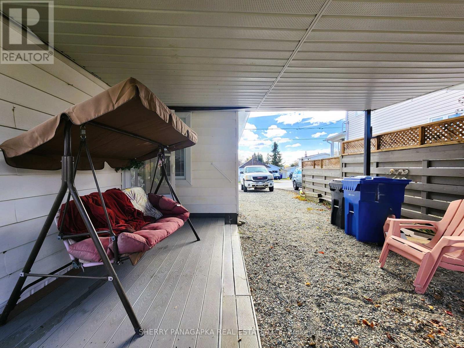 16 TAYLOR AVENUE - 28