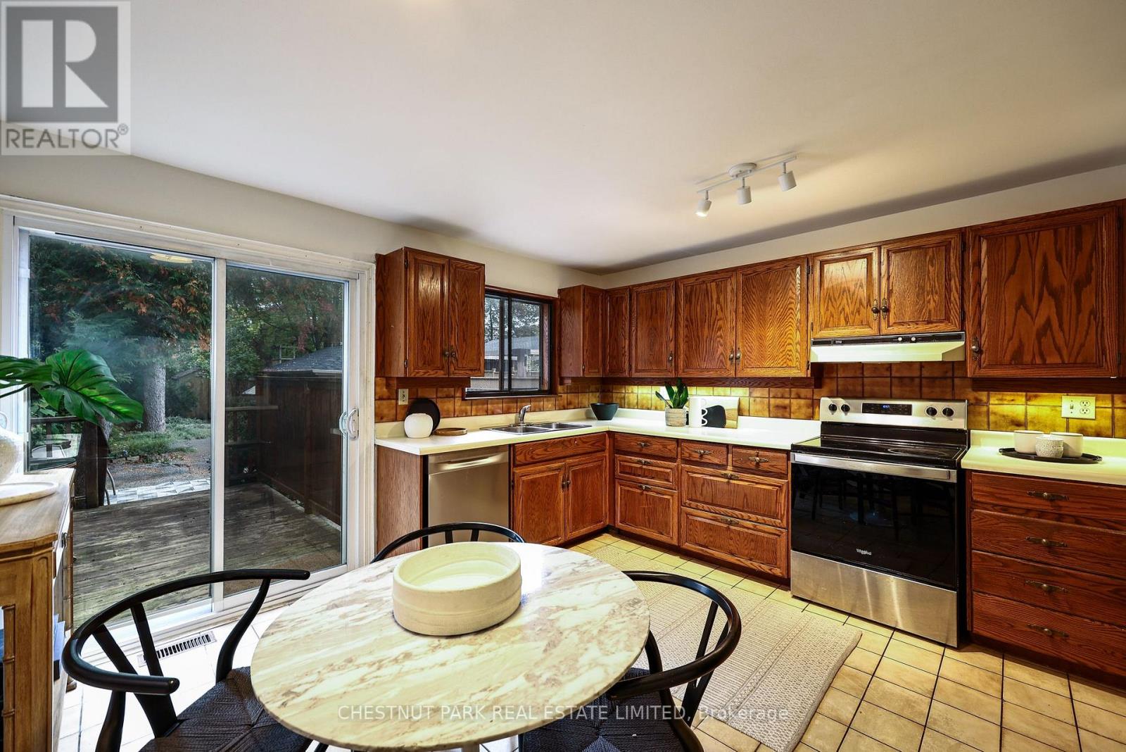 714 MERTON STREET - 16
