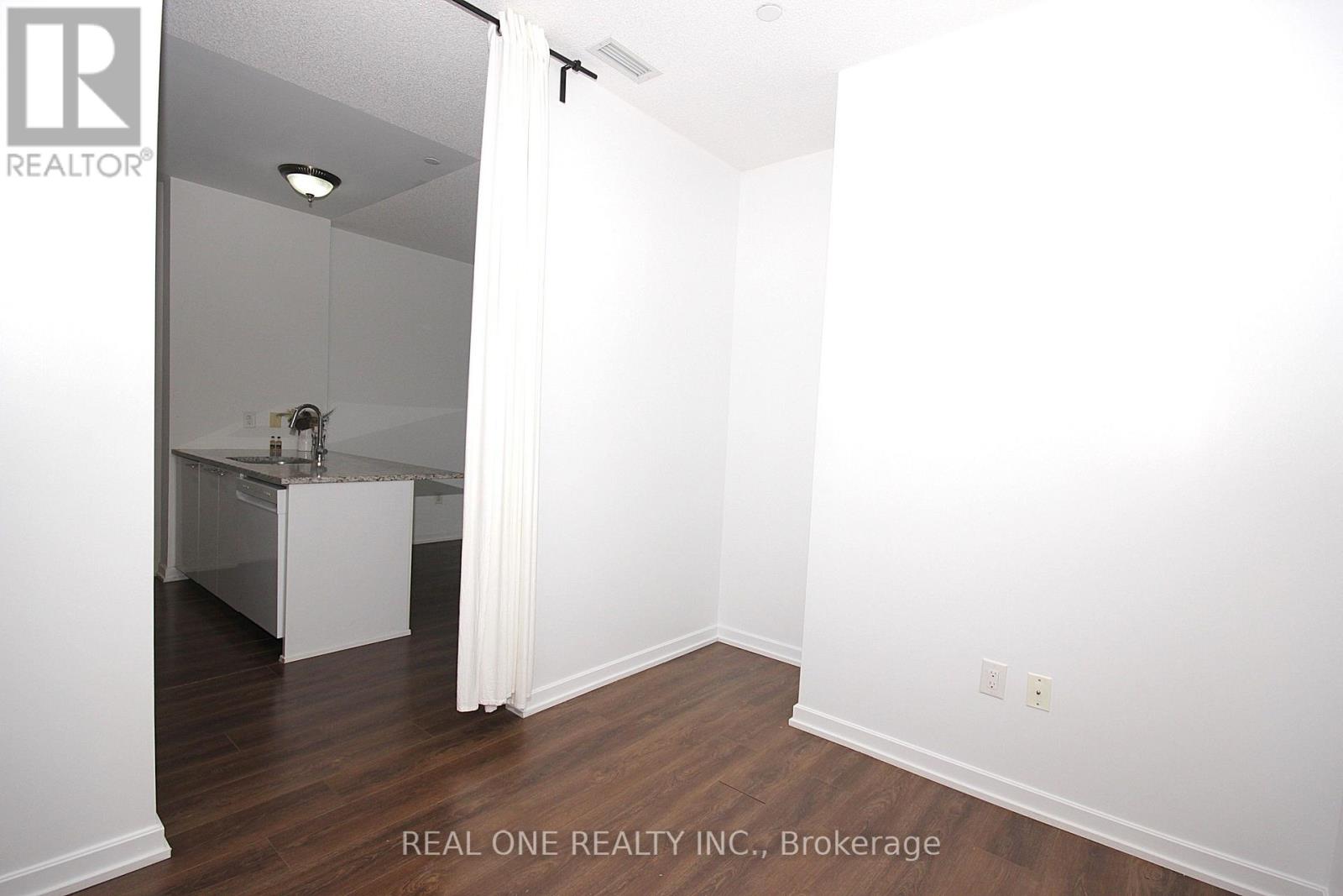 66 Forest Manor Road — photo 15