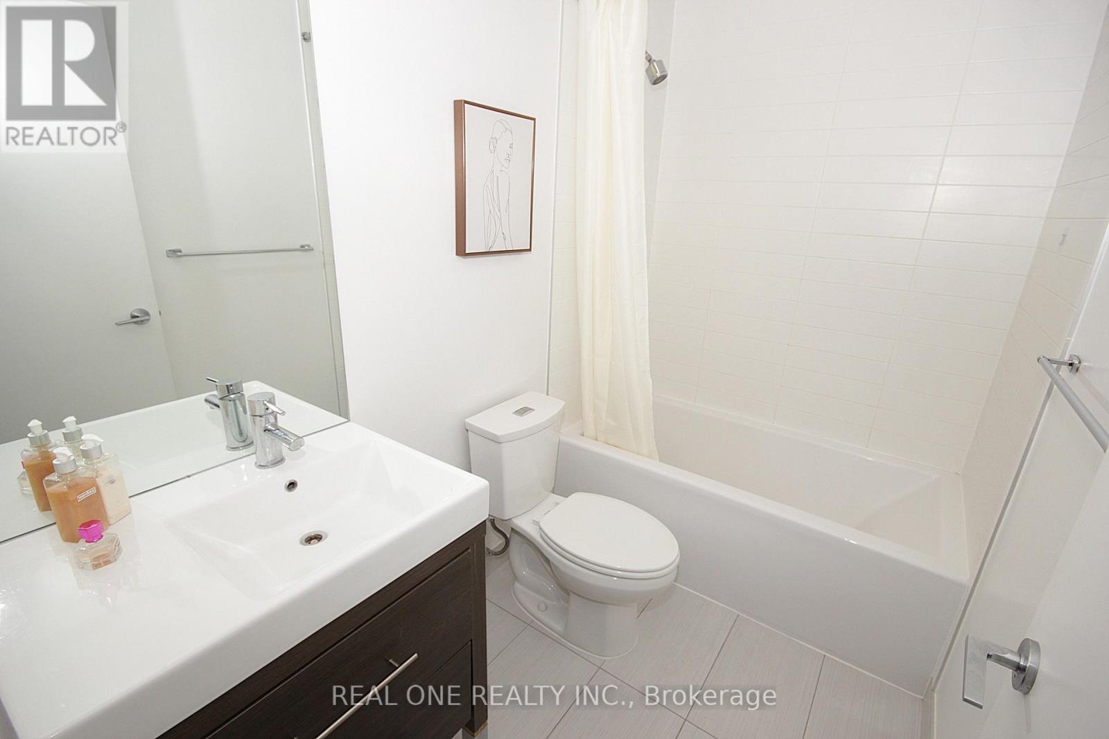 66 Forest Manor Road — photo 17