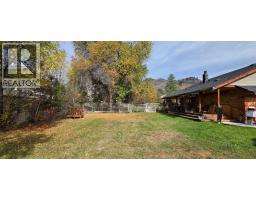 468 Sixth Avenue, Midway, BC V0H1M0 Photo 67