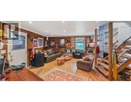 468 Sixth Avenue, Midway, BC V0H1M0 Photo 23
