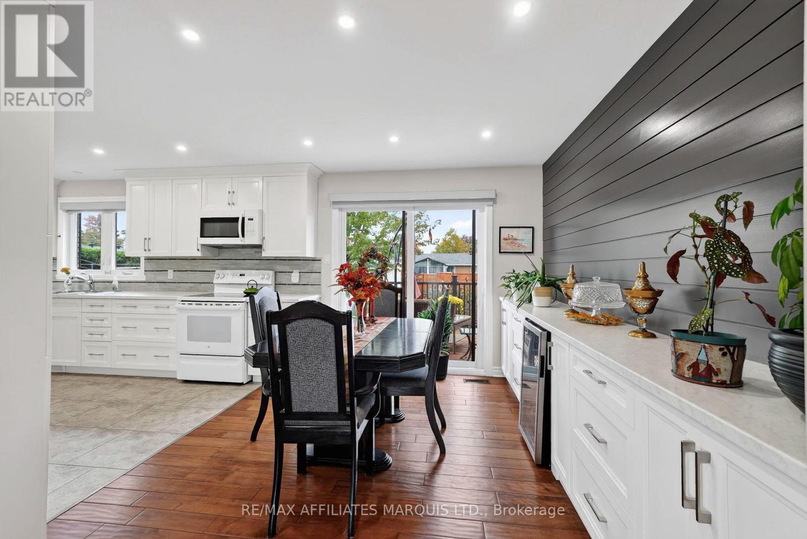 527 BLOSSOM PARK DRIVE, Cornwall — photo 12