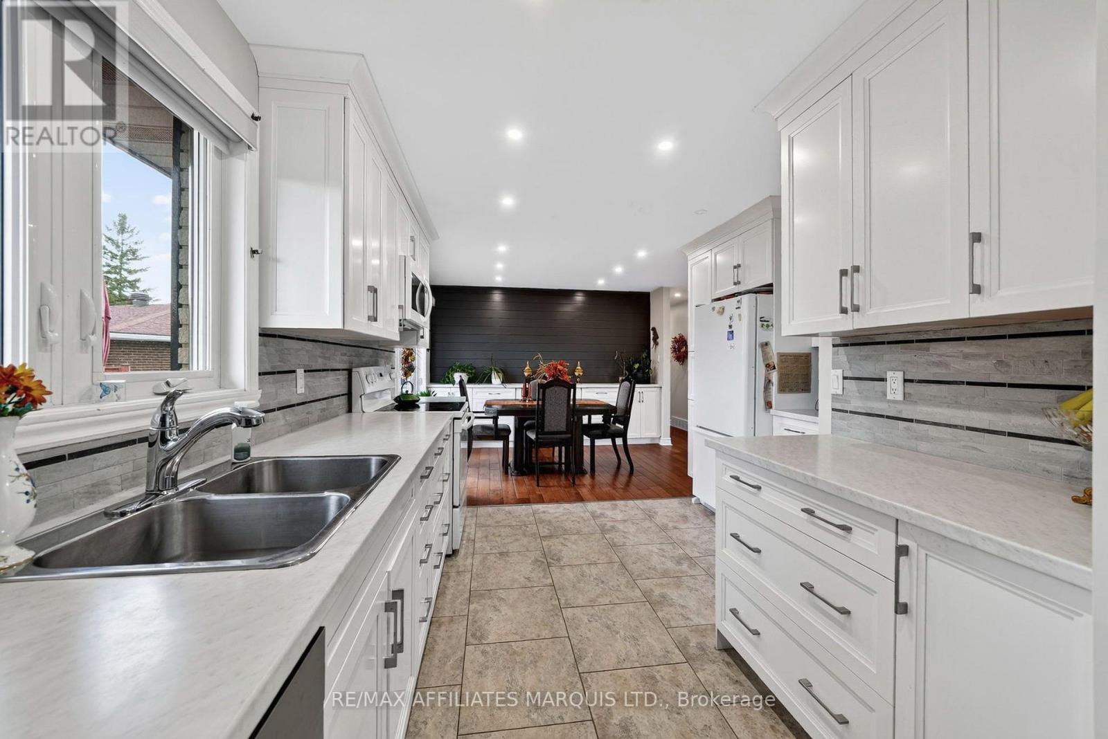 527 Blossom Park Drive — photo 13