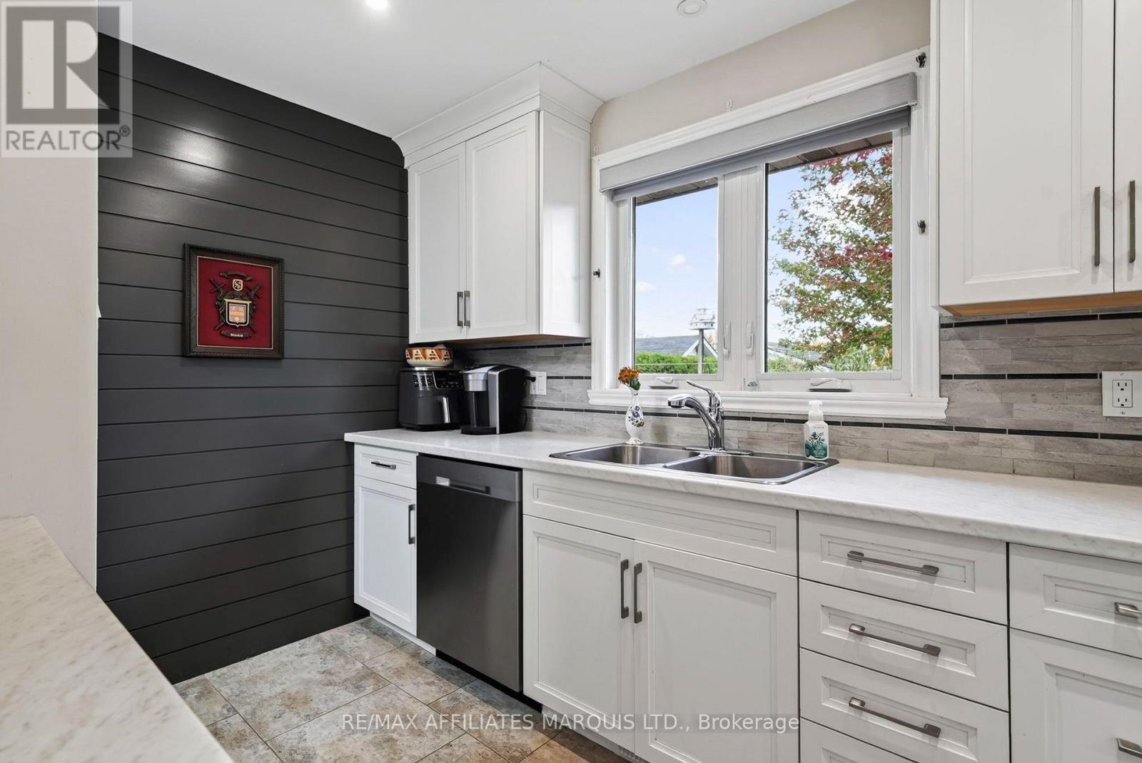 527 Blossom Park Drive — photo 15