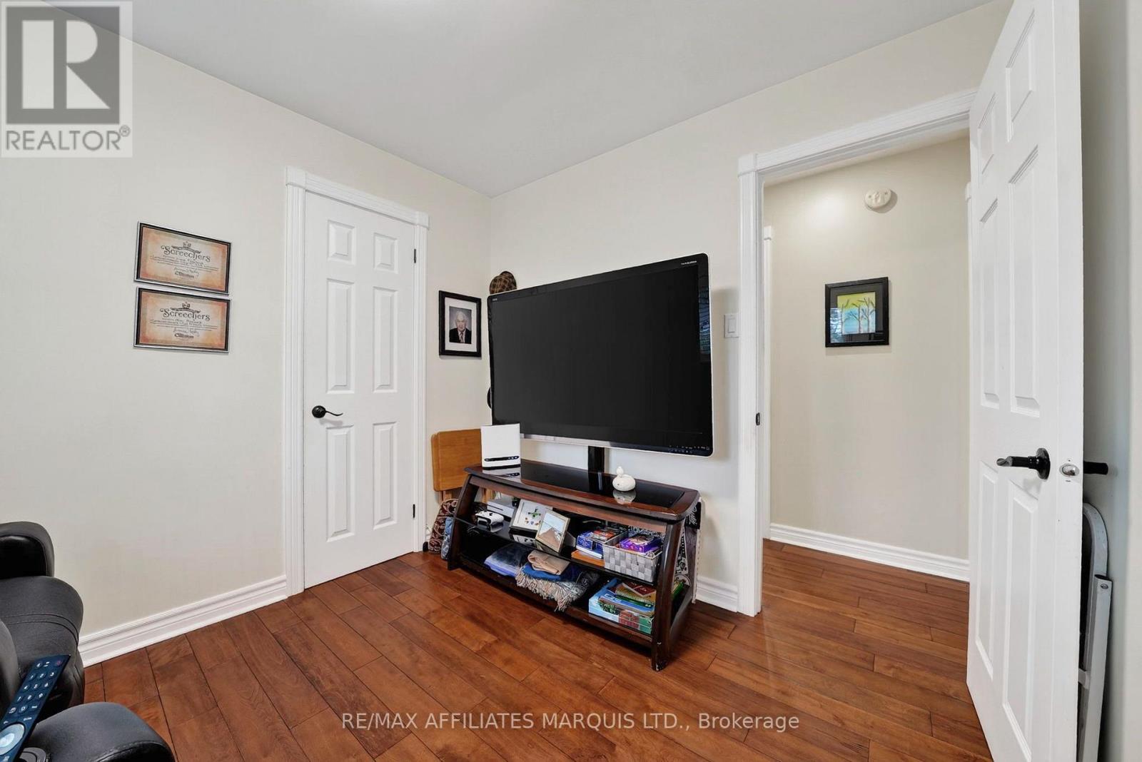 527 Blossom Park Drive — photo 22