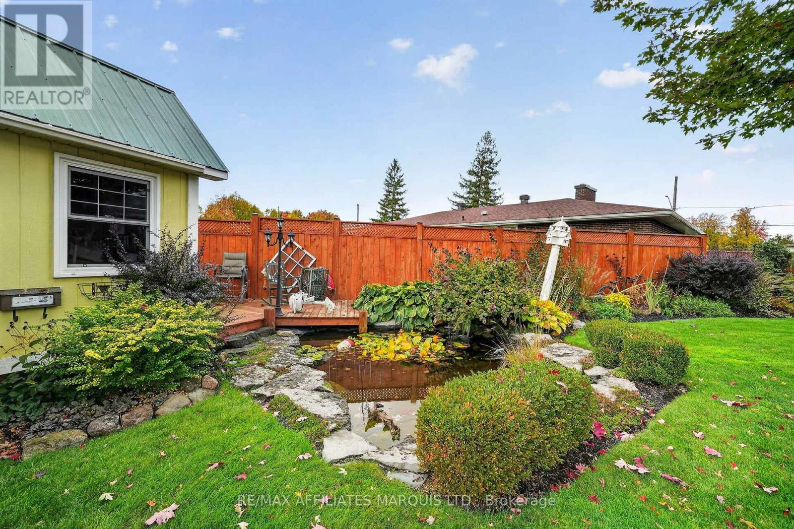 527 Blossom Park Drive — photo 37