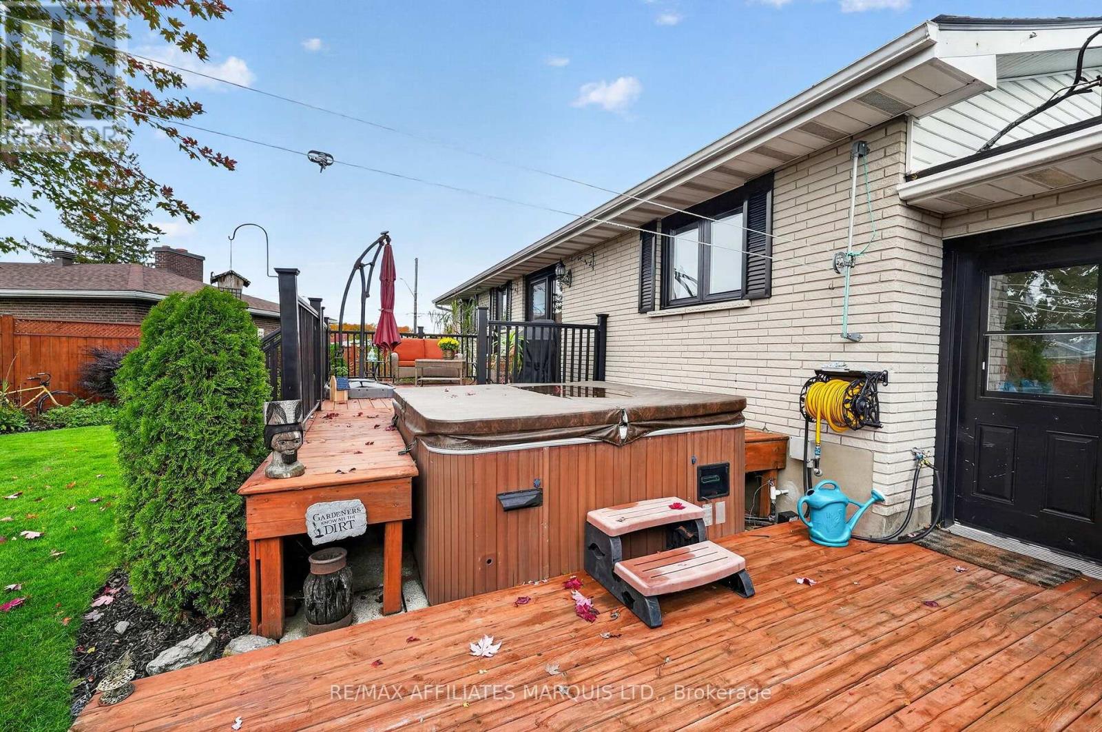 527 Blossom Park Drive — photo 41