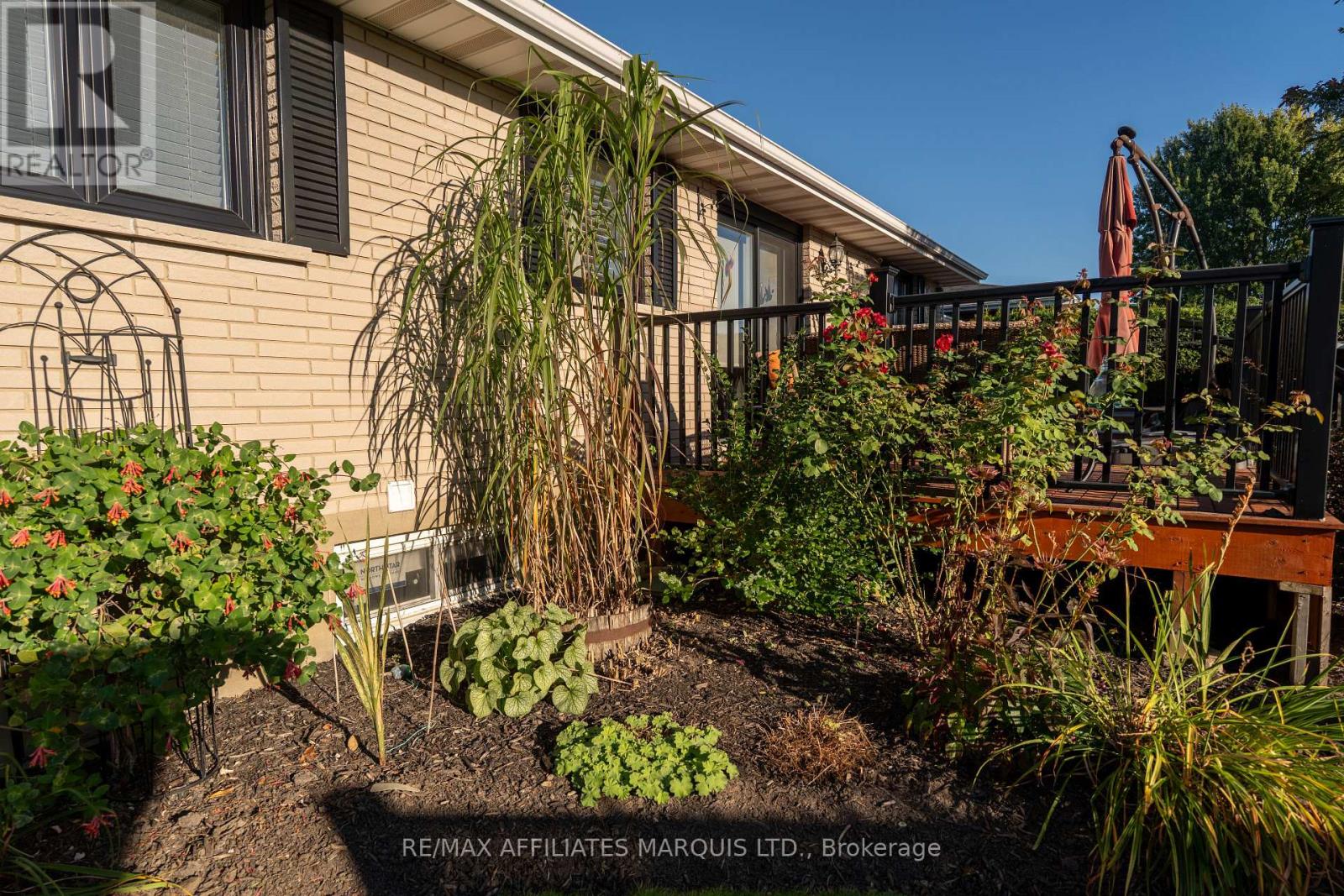 527 Blossom Park Drive — photo 44