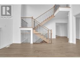 13 Barnes Drive, Oro Medonte, ON L0L2L0 Photo 10