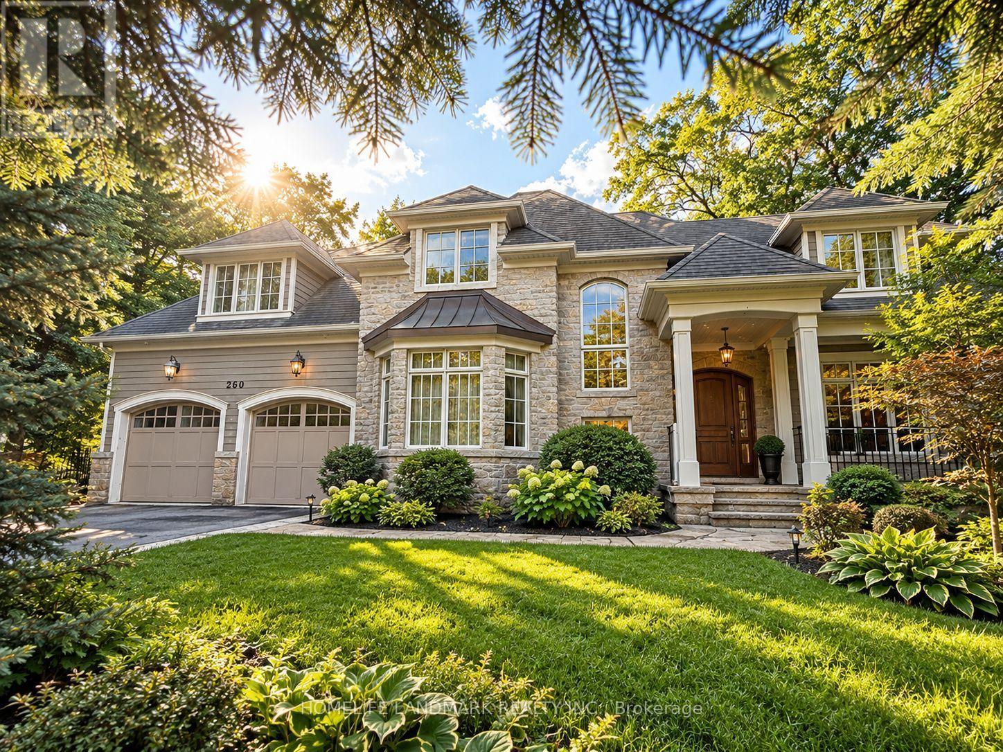 260 Pinetree Way, Mississauga, ON photo 2