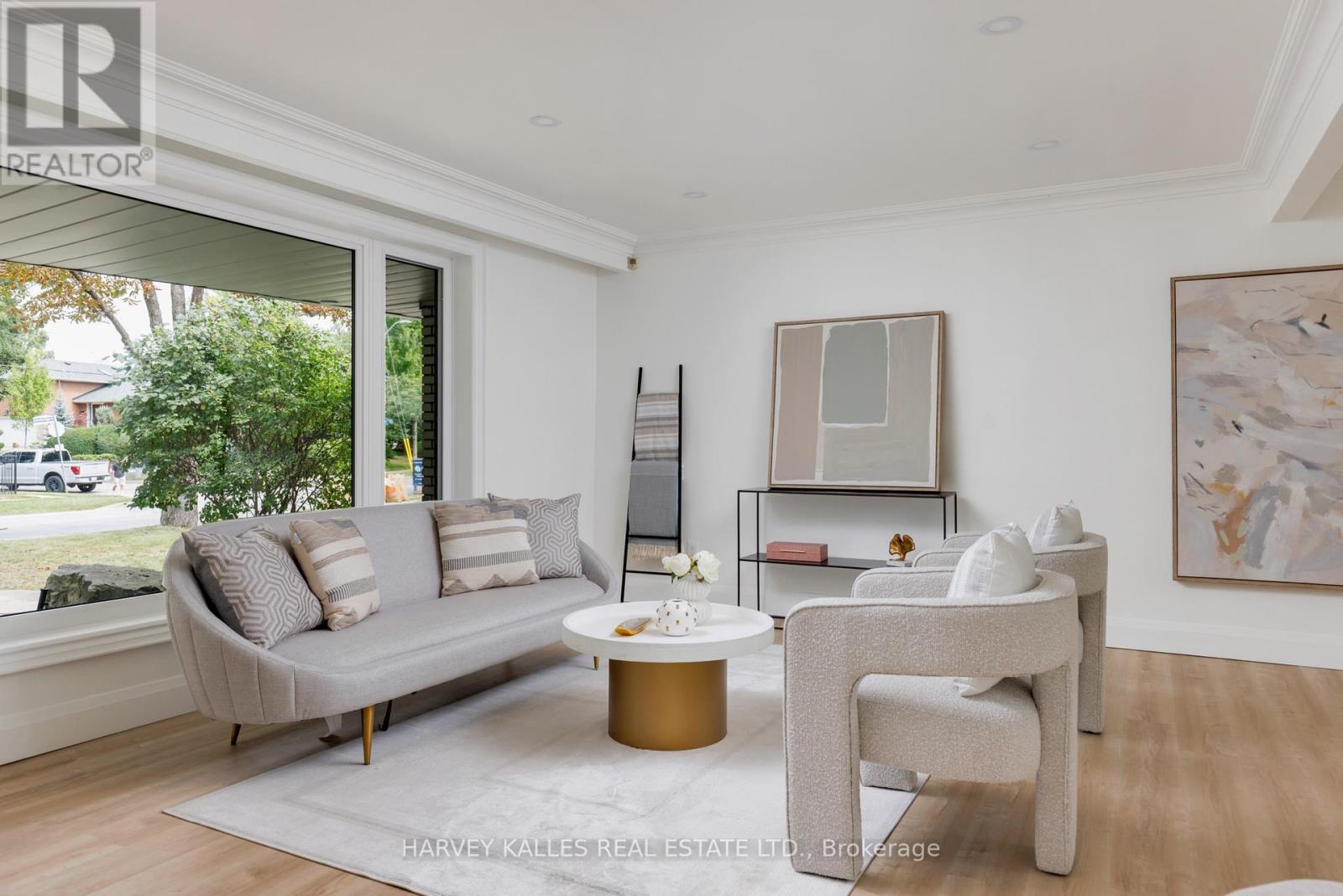 215 EDENBRIDGE DRIVE, Toronto (Edenbridge-Humber Valley) — photo 5