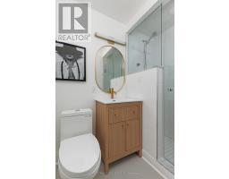 215 Edenbridge Drive, Toronto, ON M9A3G9 Photo 21