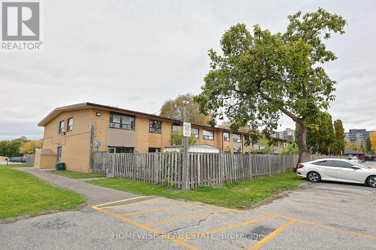 8 - 31 SEDGELEY DRIVE, Toronto (Willowridge-Martingrove-Richview) — photo 2