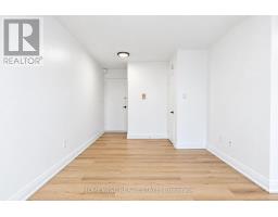 8 - 31 Sedgeley Drive, Toronto, ON M9R1Z5 Photo 6