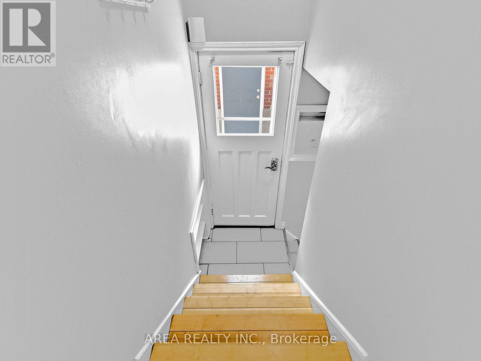867 Glencairn Avenue — photo 18