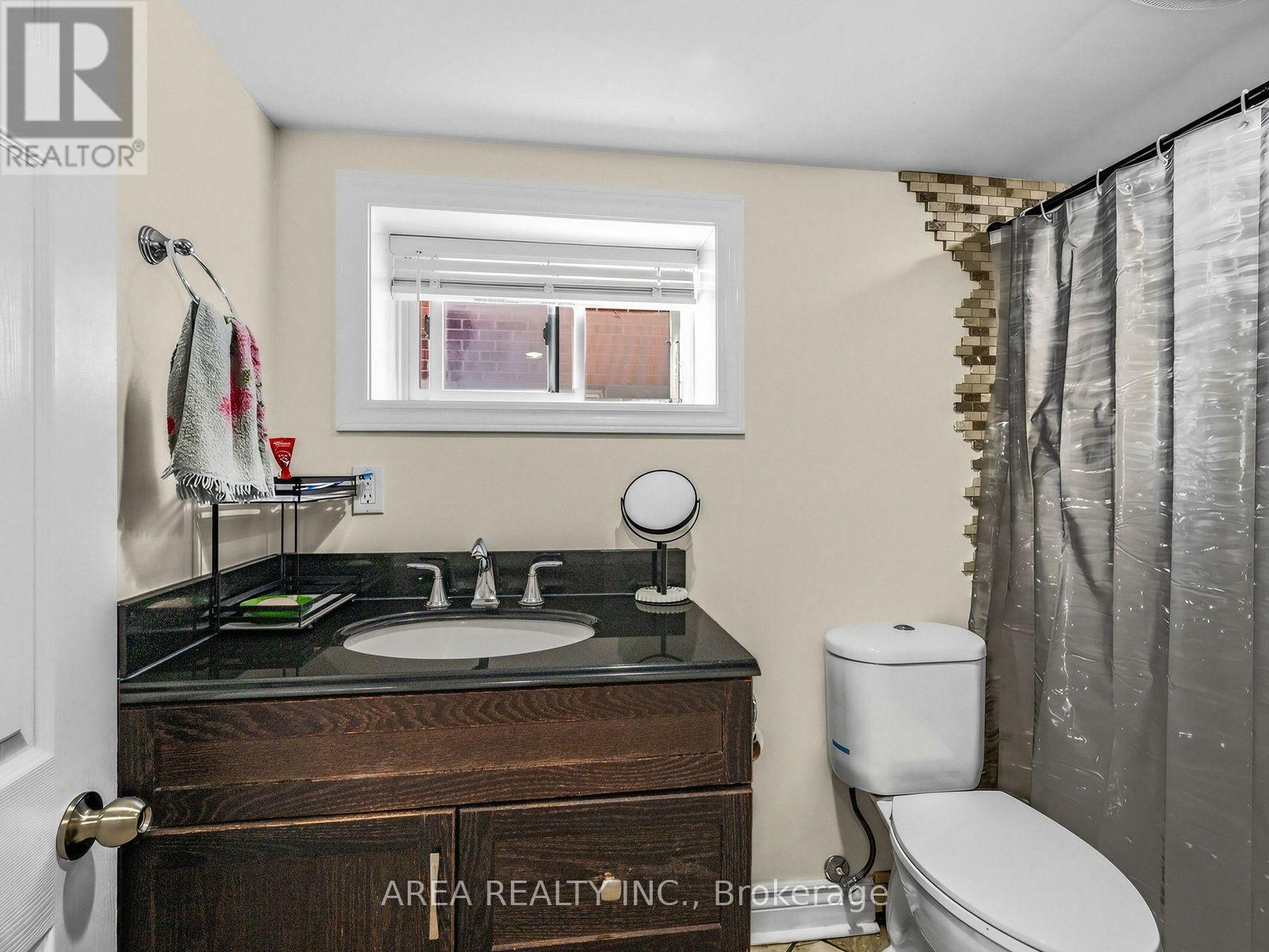 867 Glencairn Avenue — photo 25