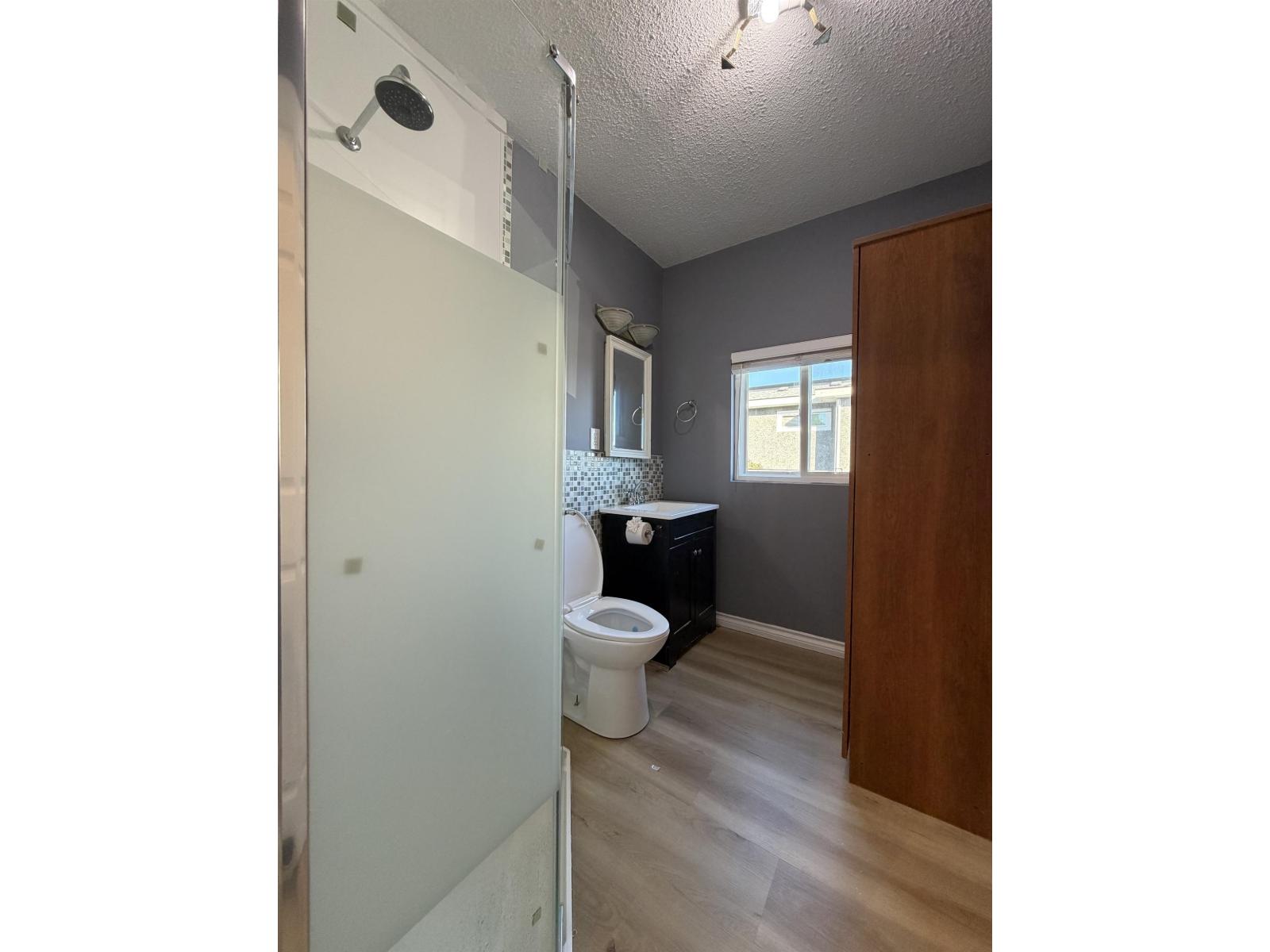 15841 BUENA VISTA AVENUE, Surrey - Image 1